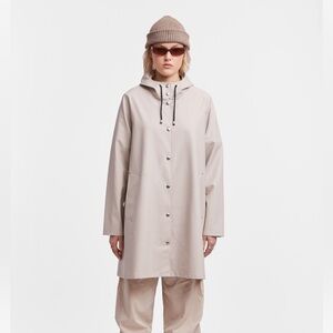 Stutterheim Mosebacke Lightweight Raincoat in Mole